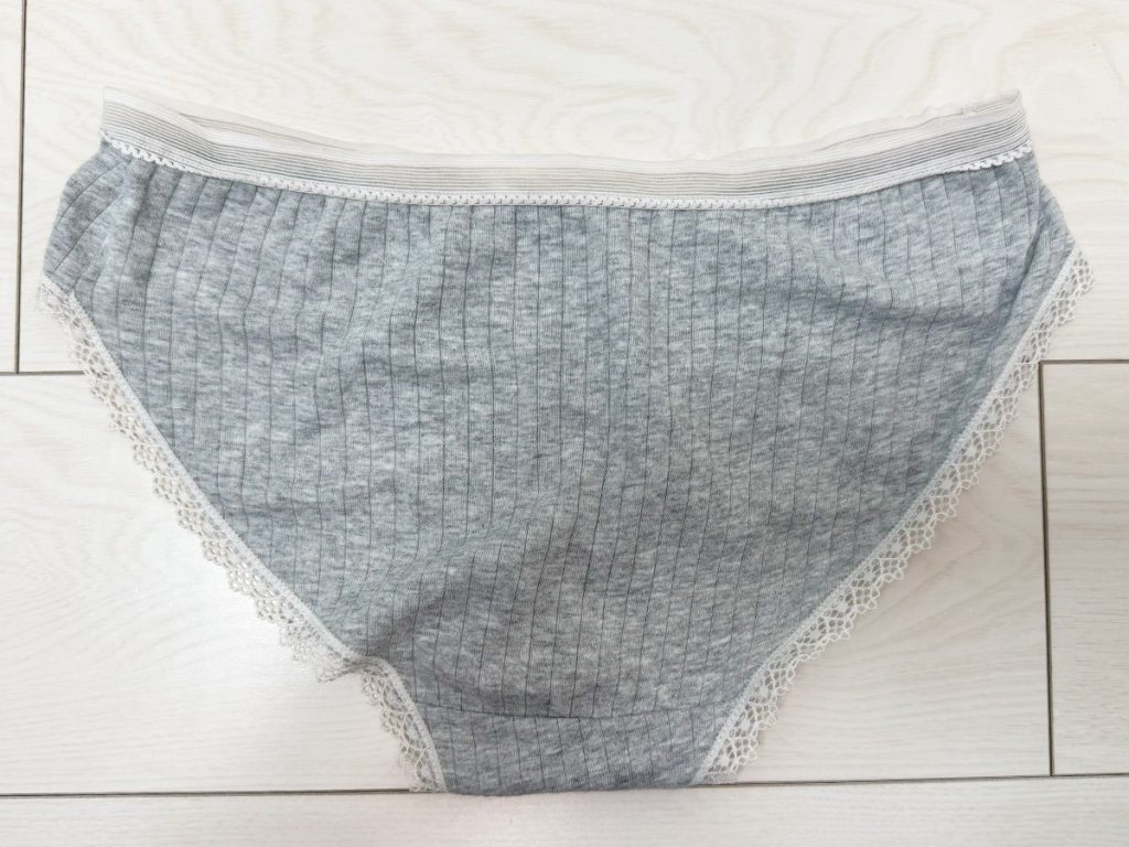 羞恥全開☆彡剛毛素人美女の全身を舐めまわすように激写! - 画像3