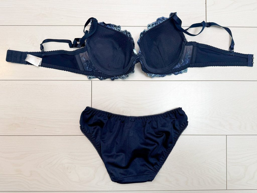 濡れて来ちゃった...?長身モデル体型美女の裸体をじっくり観察☆彡 - 画像4