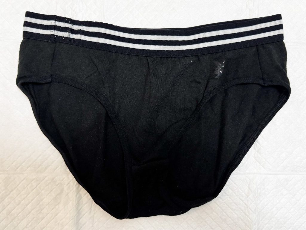 18年間未処理陰毛！？生意気処女ギャルの穢れを知らない痴態を大公開！ - 画像2