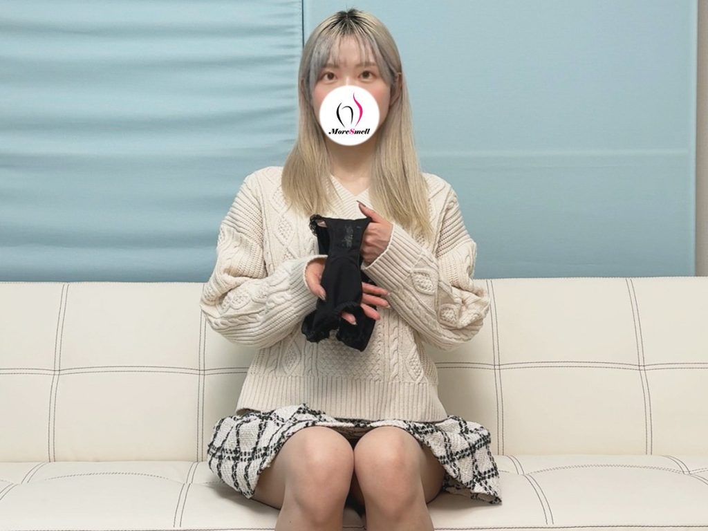 13！Cの頃に購入！？金髪美女から超ヴィンテージ下着を買い取り！ - 画像5