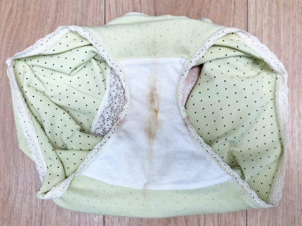 奨学金返済のため...。現役保育士から下着買取！ - 画像4