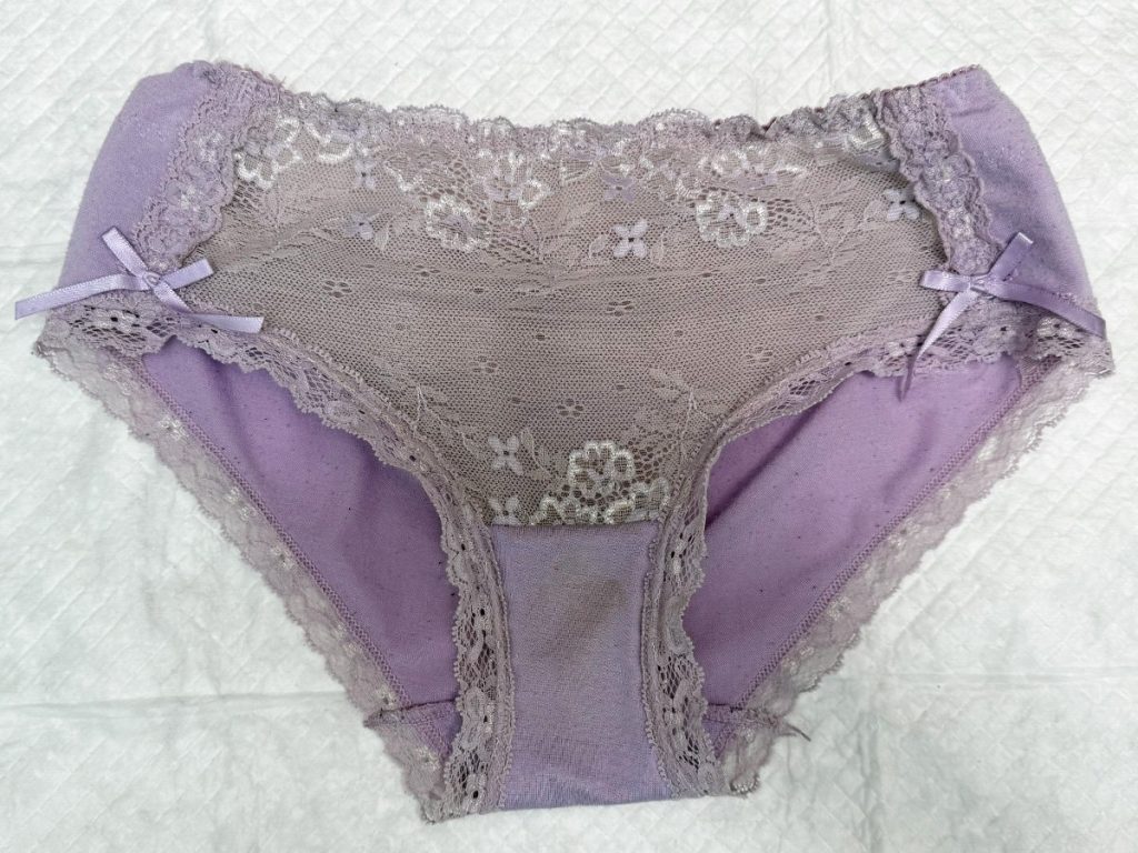 【大剛毛】20年間未処理!?ミニマム美処女の陰毛を公開! - 画像10